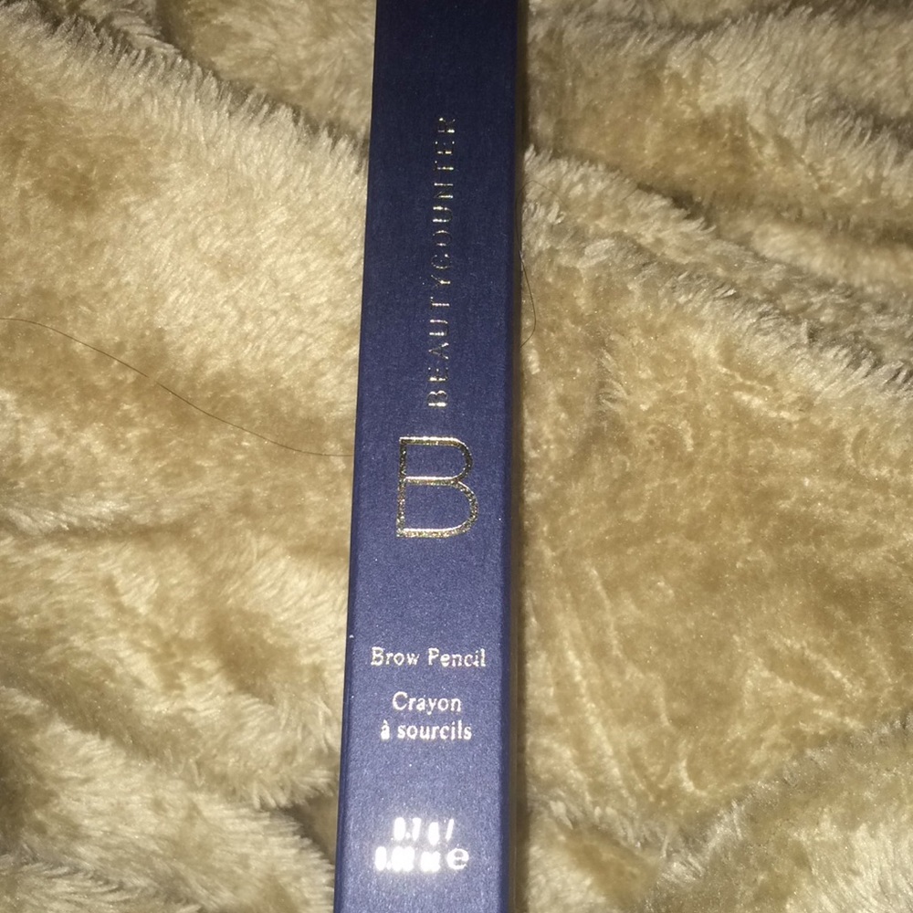 NWT brow pencil dark by beautycounter